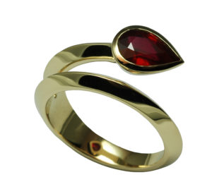 marambaia or jaune et rubis recadrée